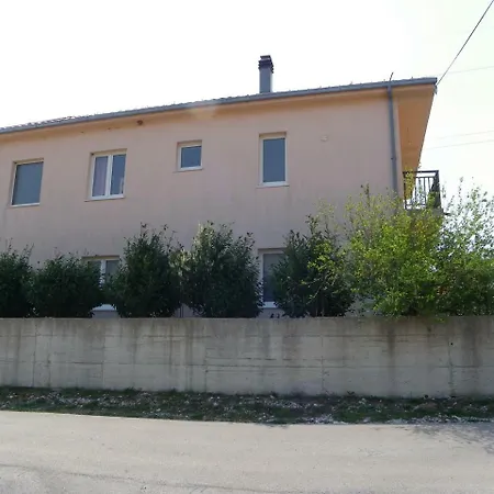 Appartement Anika *